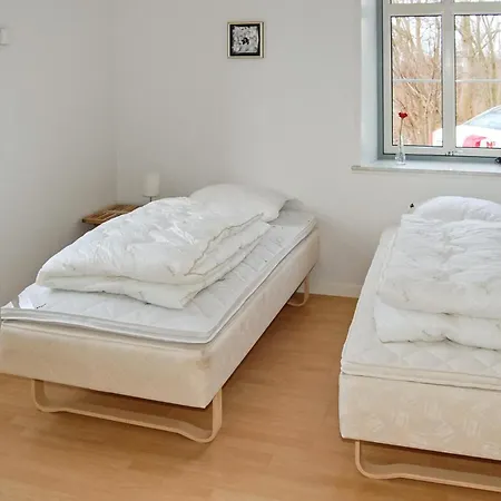 Seven-bedroom In *
